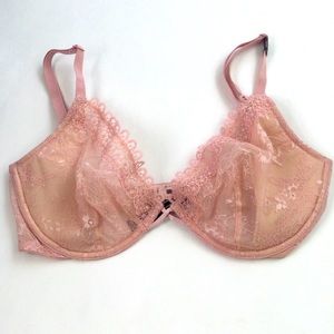 Victoria’s Secret Very Sexy Blush Lace Underwire Bra